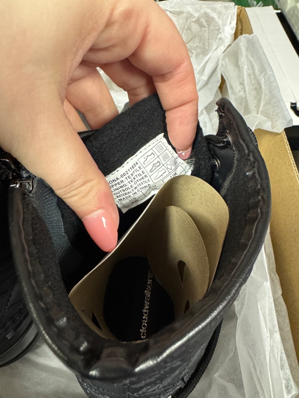Size 9 WIDE - CLOUDWALKERS - Mona Quilted Weather Boot Black NEW - Picture 10 of 13